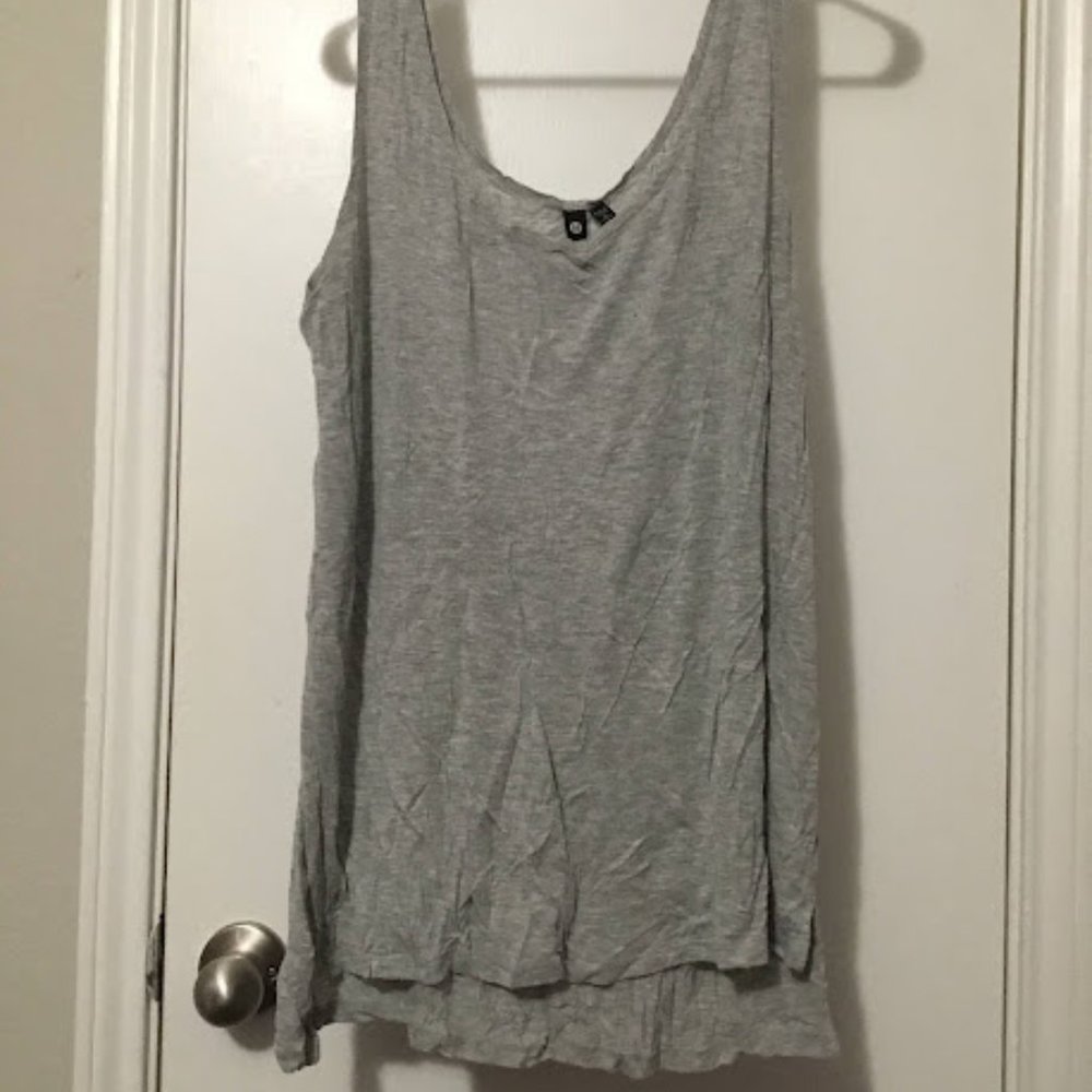 Gray Cotton On Asymmetrical Size M Tank Top